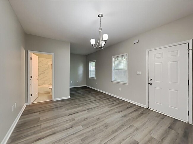 Building Photo - 255 Farrington Ave SE