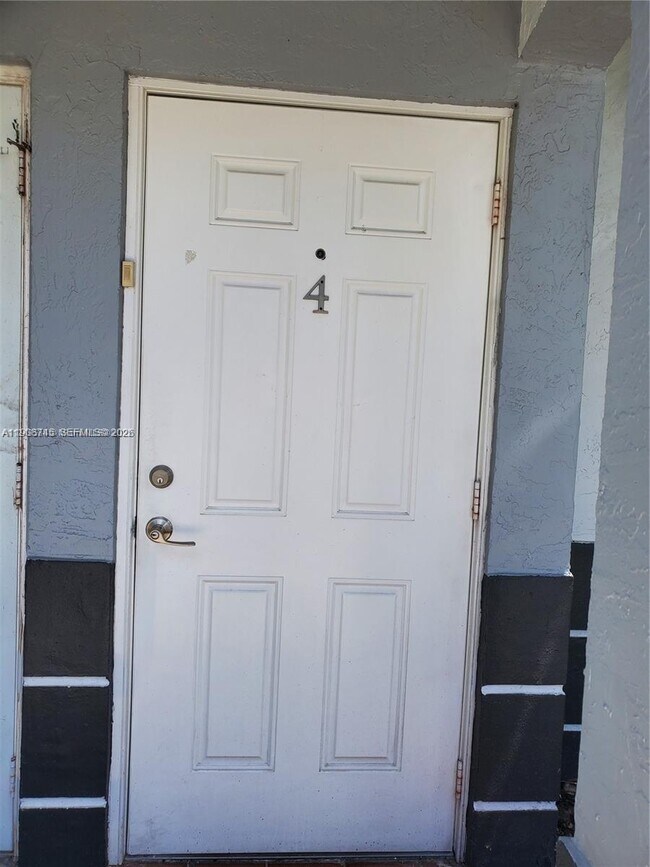 Building Photo - 7841 SW 152nd Ave