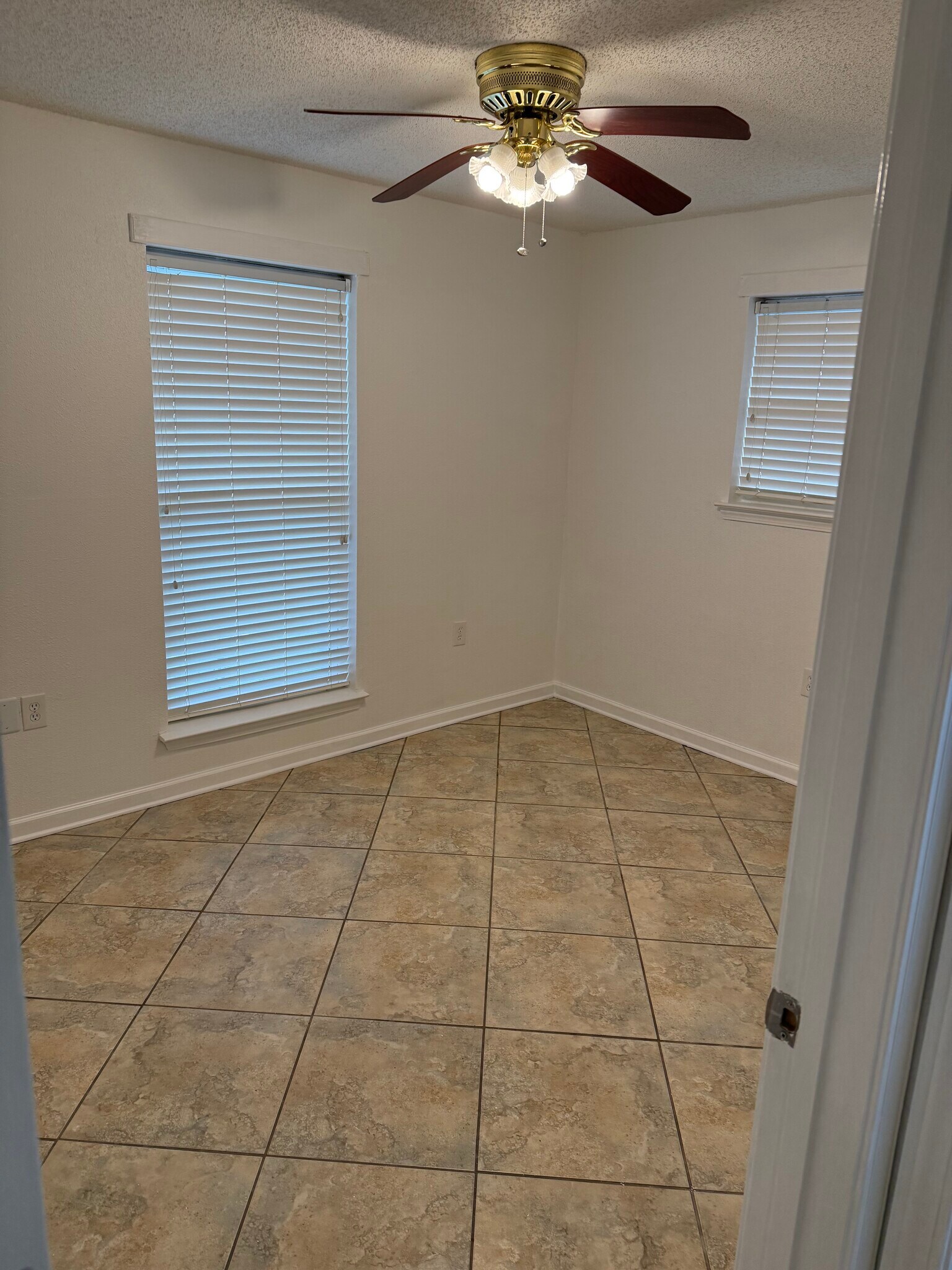 Building Photo - 1240 Avenue A