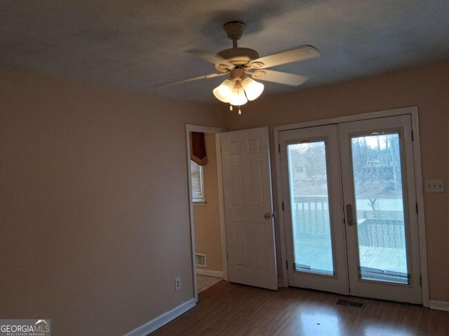 Building Photo - 3336 Cowan Mill Ct