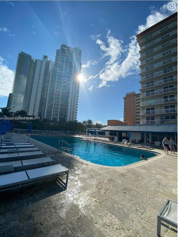 Building Photo - 19201 Collins Ave