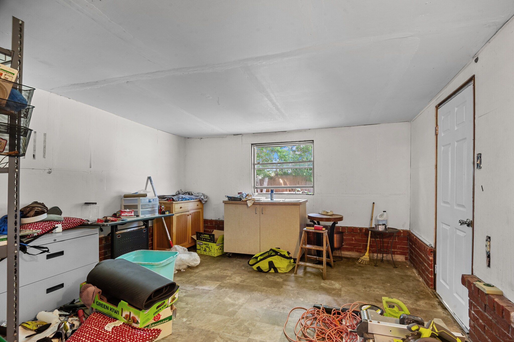 Building Photo - 2629 Peach Tree Ln