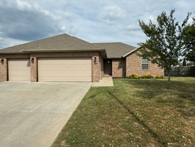 Primary Photo - NEW 4 Bedroom | 2 Bathroom | 3 Car Garage ...