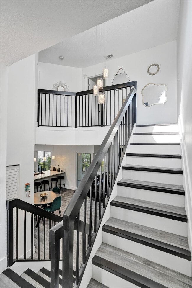 Building Photo - 3633 NW 6th St