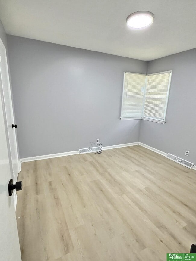 Building Photo - 5119 Pratt St