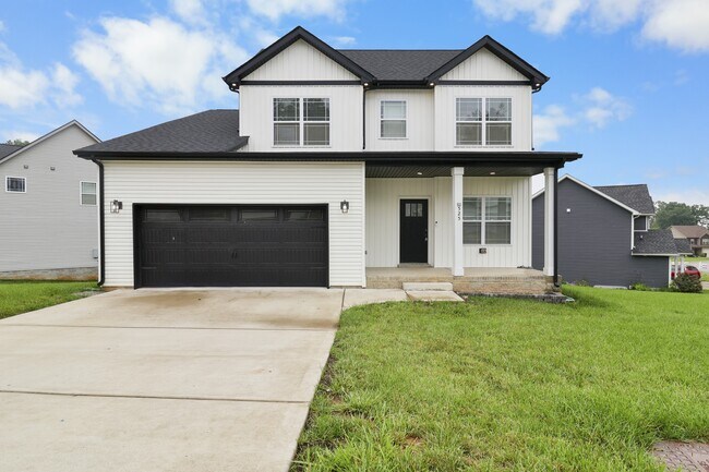Primary Photo - 525 Woodtrace Dr