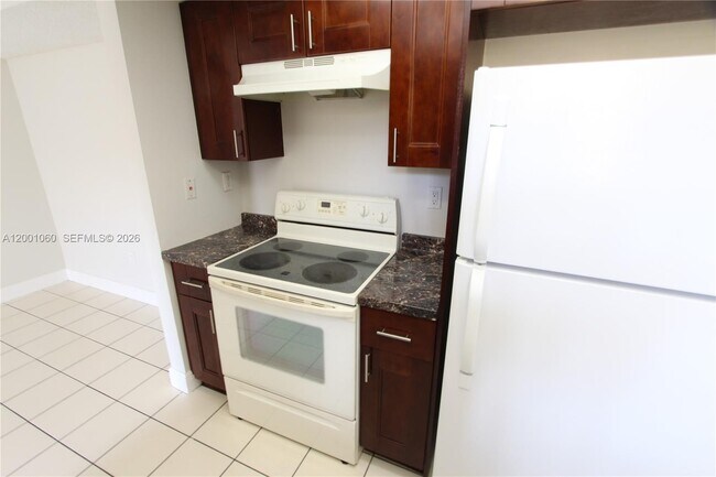 Building Photo - 650 NW 114th Ave