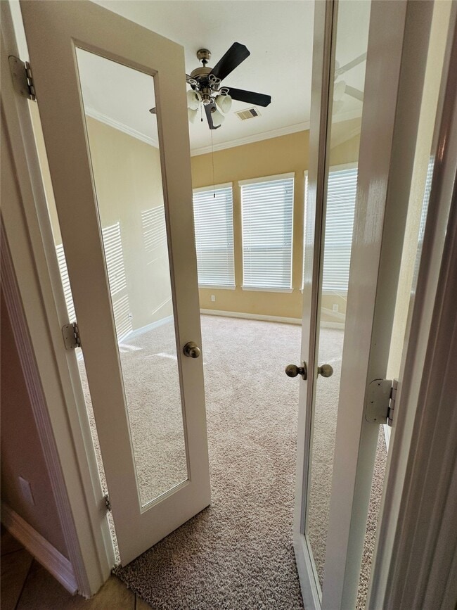 Building Photo - 21927 Field Green Dr