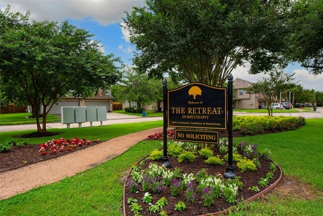 Building Photo - 3205 Featherwood Ln