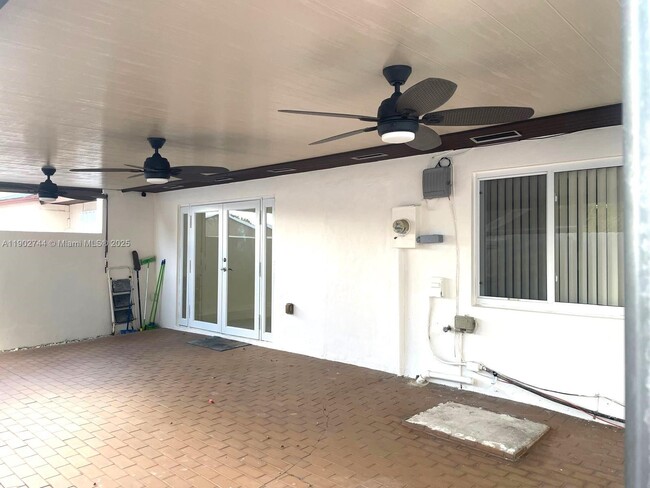 Building Photo - 14056 SW 51st Ln