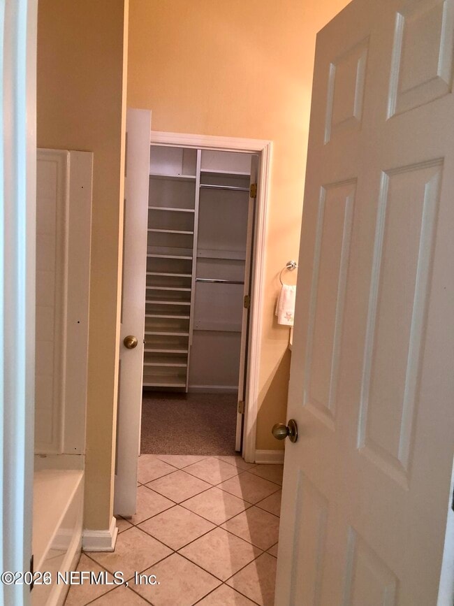 Building Photo - 5749 Parkstone Crossing Dr