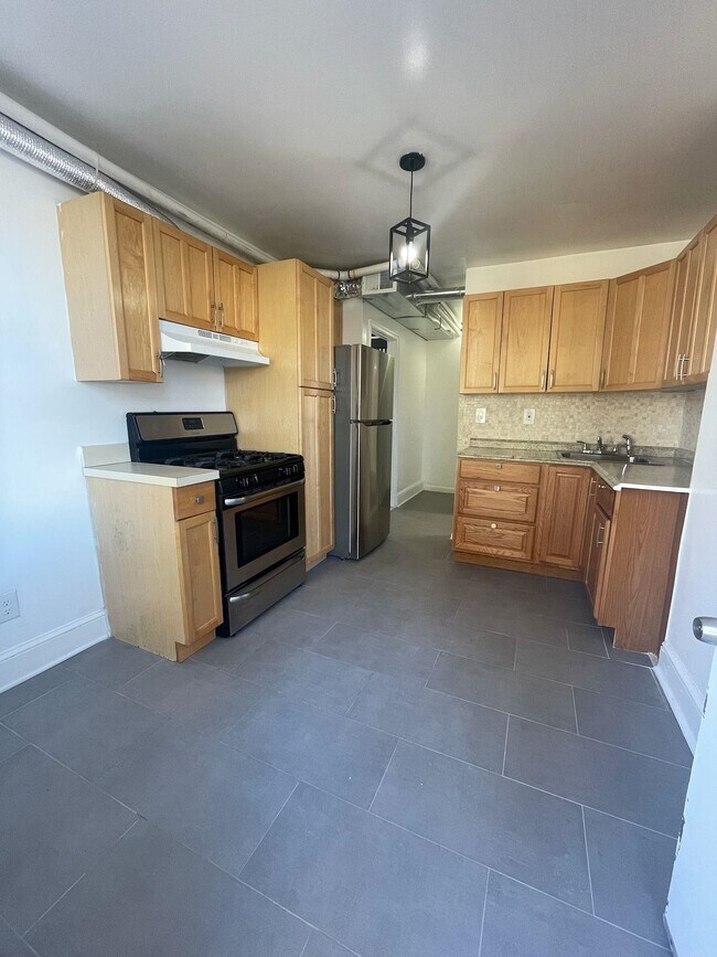 Building Photo - 114 Overlook Ave