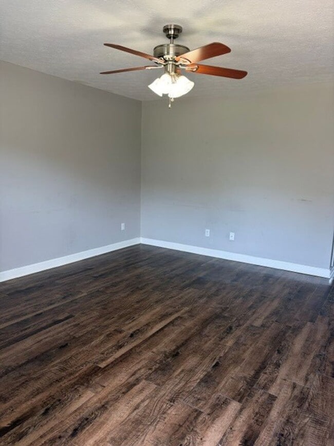 Building Photo - 257 Audley Ave