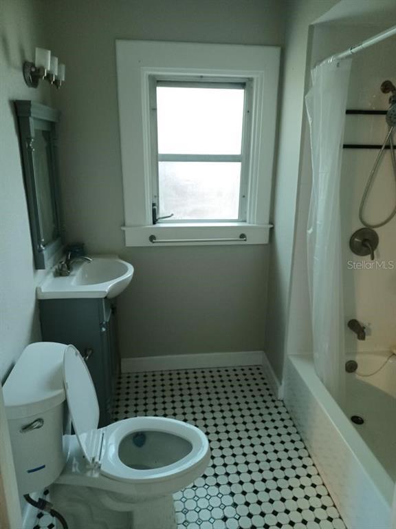 Building Photo - 1290 Idlewild Dr