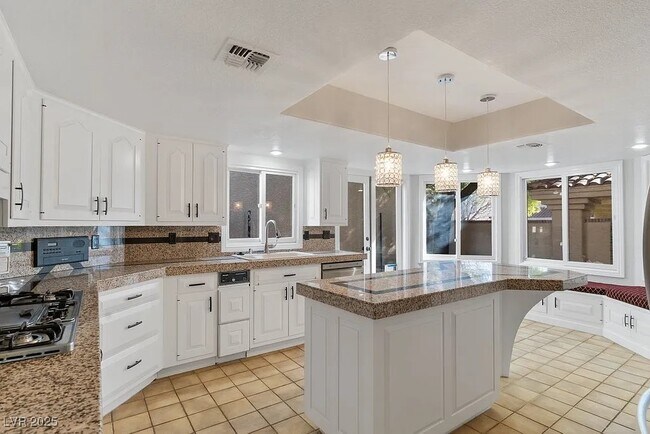 Building Photo - 7656 Boca Raton Dr