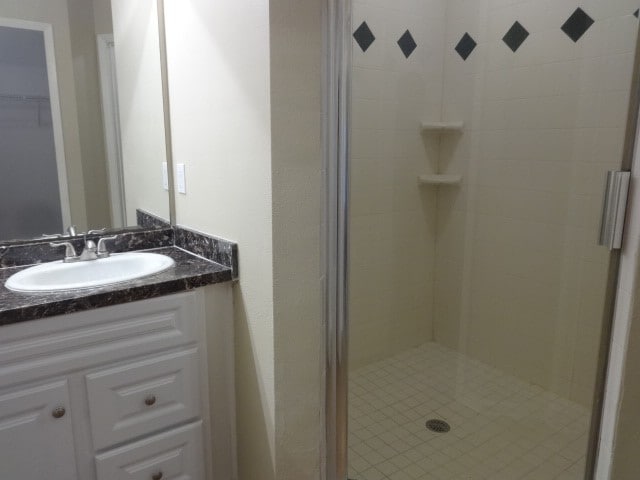 Building Photo - 201 Lancer Oak Dr