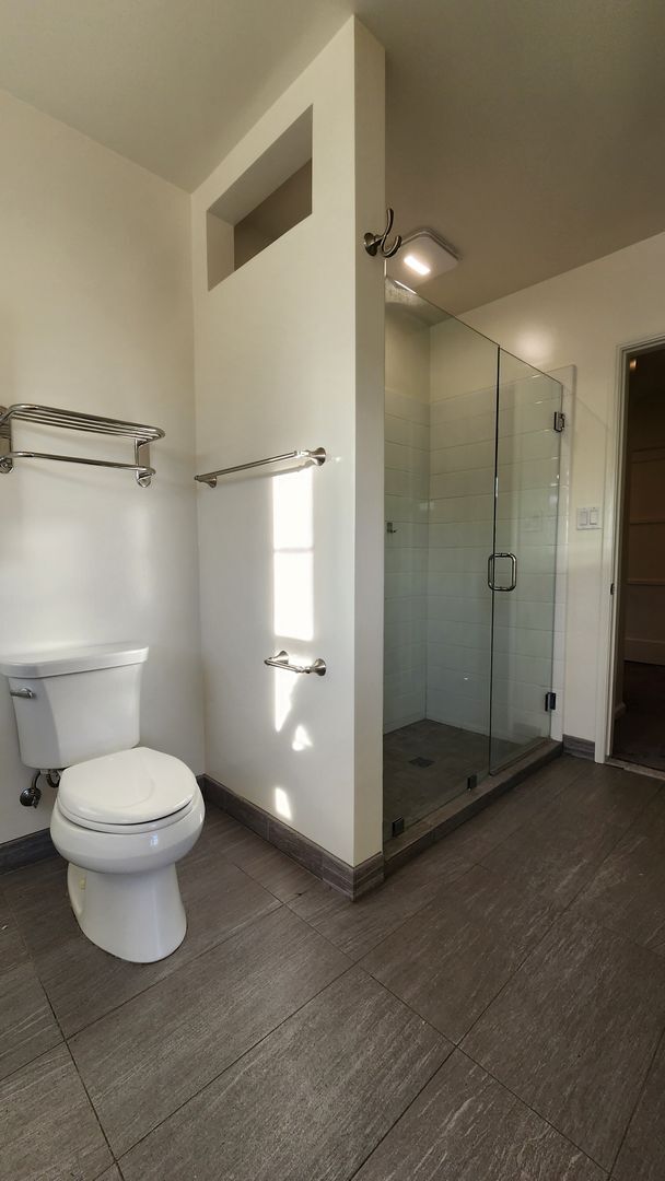 Building Photo - 1433 Selby Ave