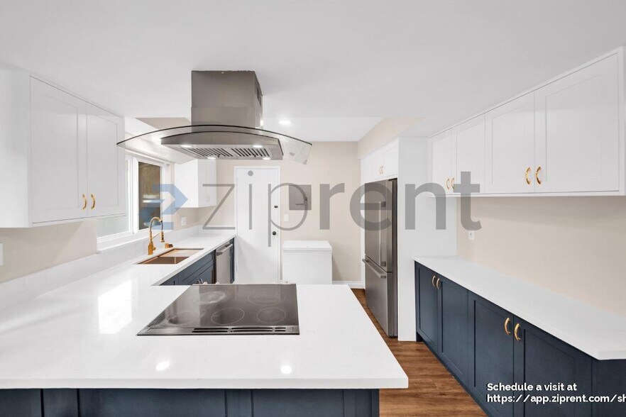Building Photo - 370 Cliff Dr