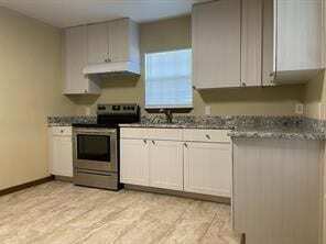 Building Photo - 3626 Carpenter Ave