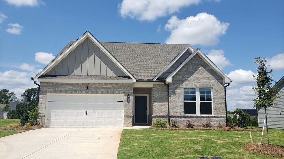 2025 New construction - 208 Overton Dr