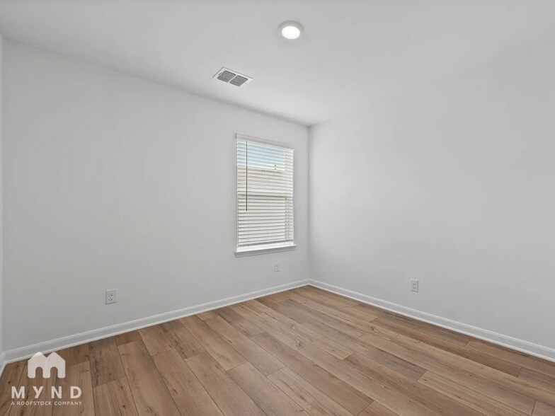 Building Photo - 10853 Quinn Ct