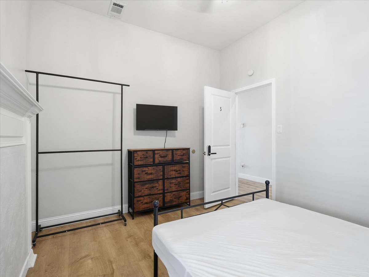 Building Photo - 2717 Sedgeway Ln