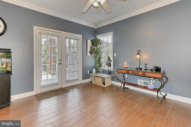 Building Photo - 43780 Ballybunion Terrace