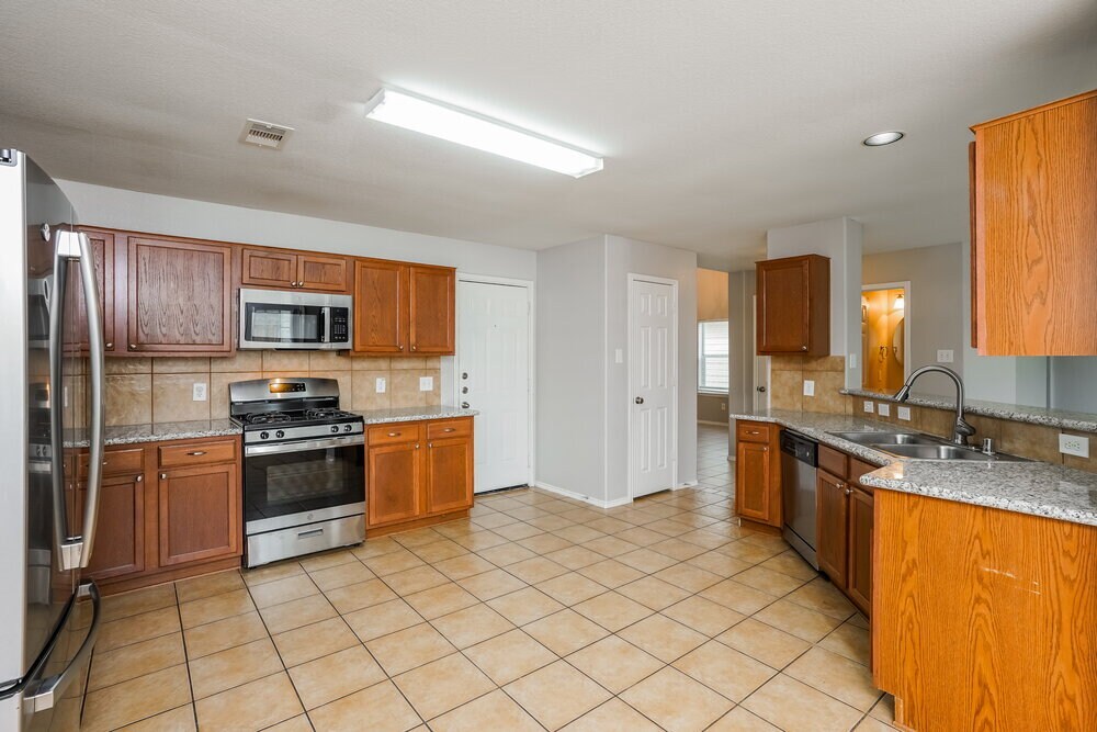 Building Photo - 20318 Clydesdale Ridge Dr