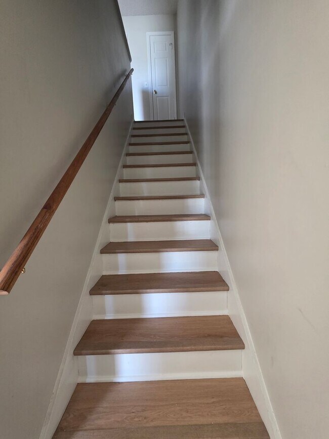 Building Photo - 1914-1920 Jessamine Road West Columbia, SC 29169