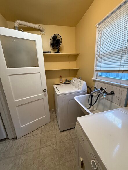 Laundry in Unit - 111 N 6th St