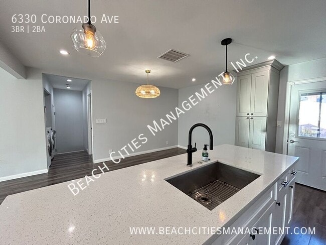 Building Photo - 6330 Coronado Ave