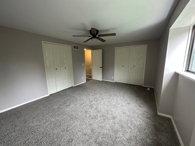 Building Photo - Westbrook Townhouses-2 BR, 1.5 Bath