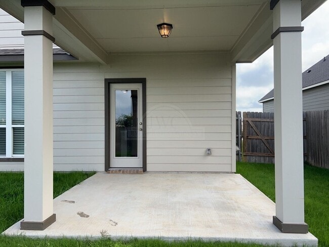Building Photo - 6702 McGregor Lp