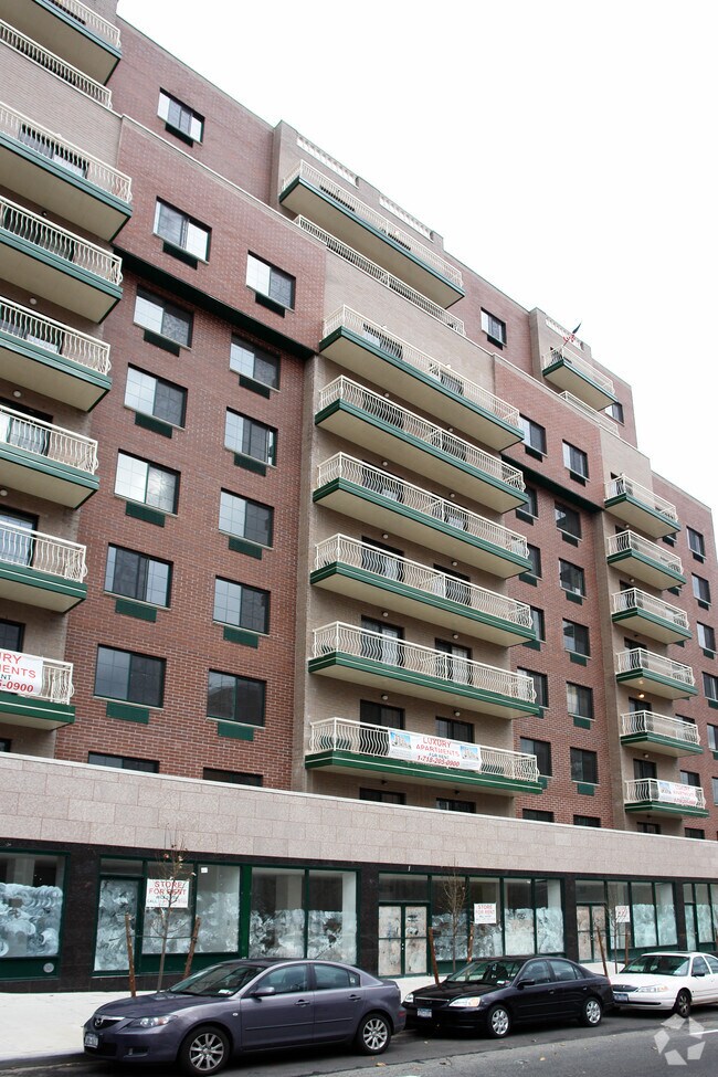 5825 Queens Blvd 5825 Queens Blvd Woodside NY 11377 Apartment Finder