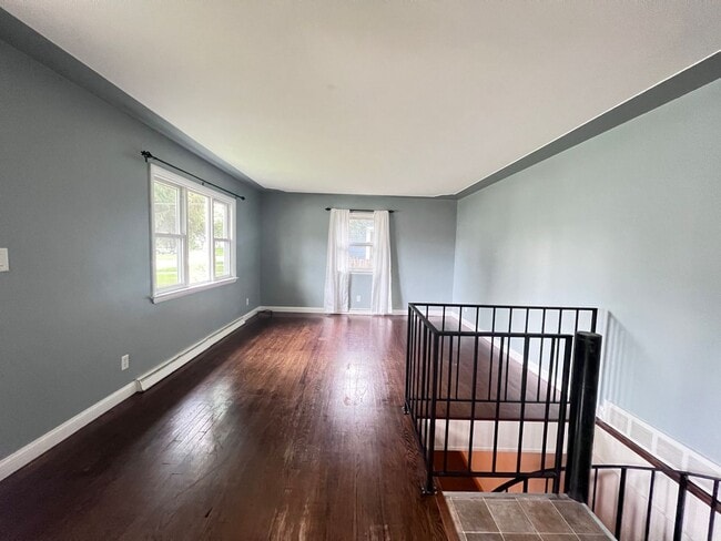 Building Photo - Byron Center Schools - Ranch Style Home!