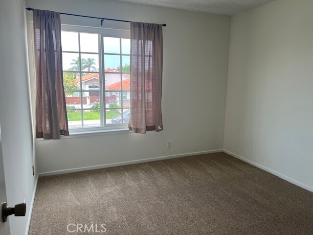 Building Photo - 20252 Everglades Ln