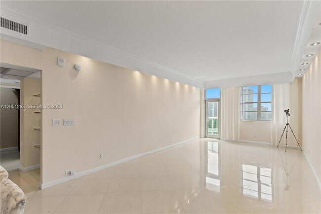 Building Photo - 19390 Collins Ave