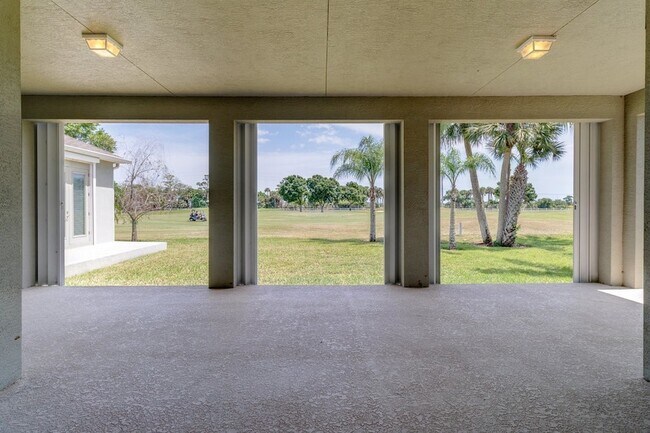 Building Photo - 1280 S Village Square