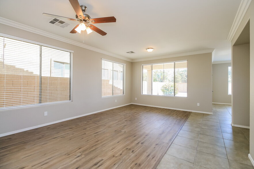 Building Photo - 3178 S Southwind Dr