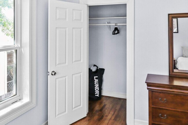 Building Photo - 3321 Charleston St