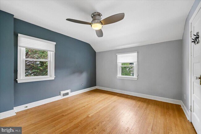 Building Photo - 4525 N Chelsea Ln