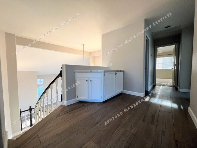 Building Photo - RAY RANCH 4 BEDROOMS 3 BATH WITH POOL AND SPA IN LARGE YARD