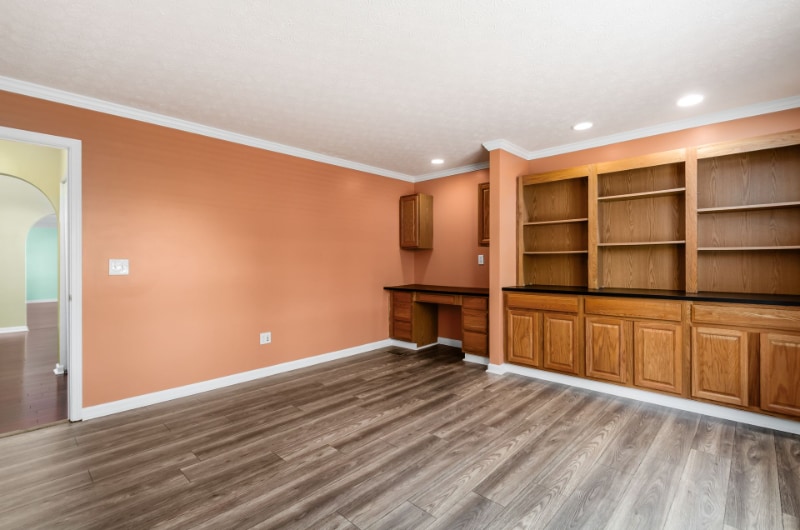 Building Photo - 3902 River's Run Dr