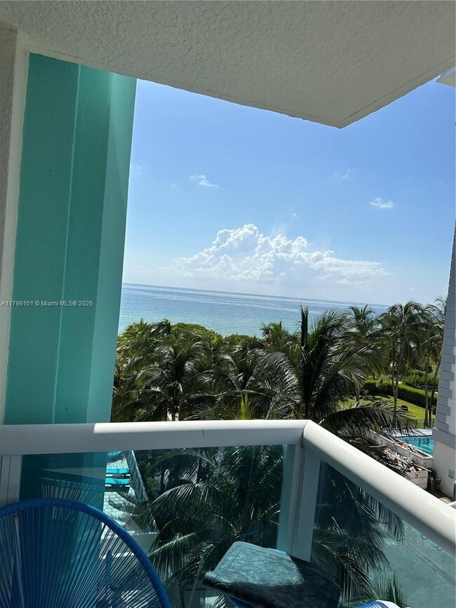 Primary Photo - 9201 Collins Ave