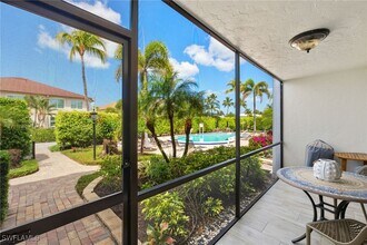 Building Photo - 1060 6th St S