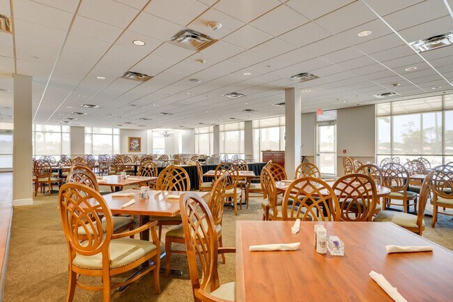 Building Photo - 2130 Rio Nuevo Dr