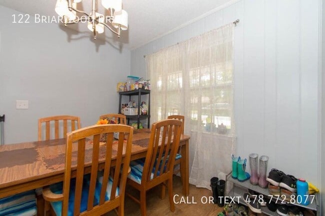 Building Photo - 122 Briarwood Dr