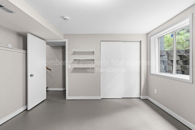 Building Photo - 3807 S Woodward Rd
