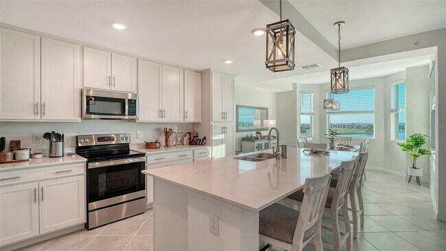 Building Photo - 12140 Wellen Golf St