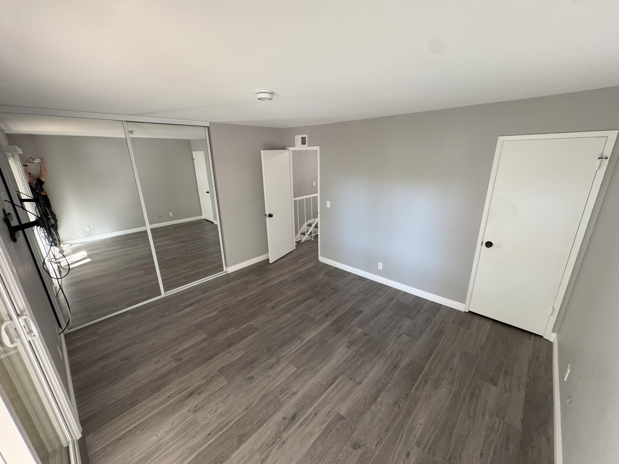Building Photo - 1879 Pomar Way